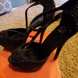 Black womans heels